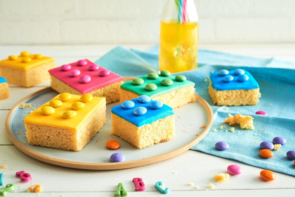 Čokoládové čočkovité ozdoby RUF Love Chocolate, vyrobené z jemné mléčné čokolády s křupavou a barevnou cukrovou polevou, 75 g v krabičce