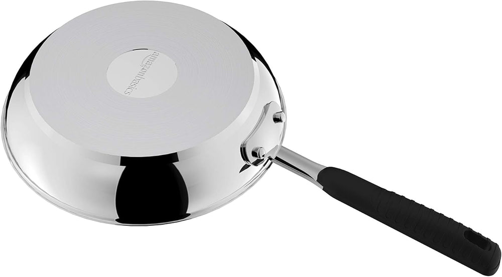 Nerezová pánev s nepřilnavým povrchem - vhodná na indukci, s pohodlnou rukojetí - 28 cm Hrnce a pánve Naty Shop