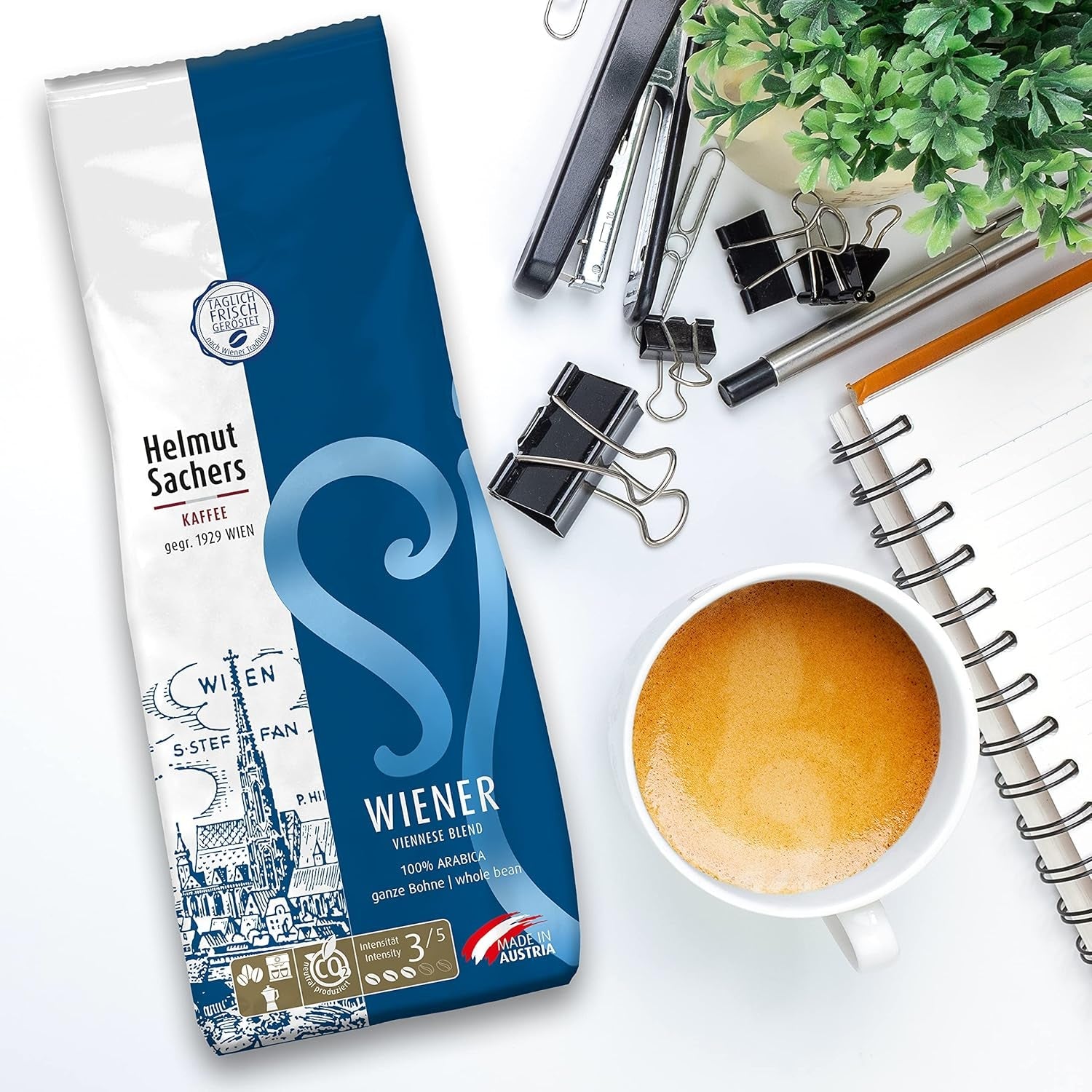 Helmut Sachers Kaffee – vídeňská směs, síla 3/5, 100% Arabica, celá kávová zrna, 6 x 500 g Naty Shop