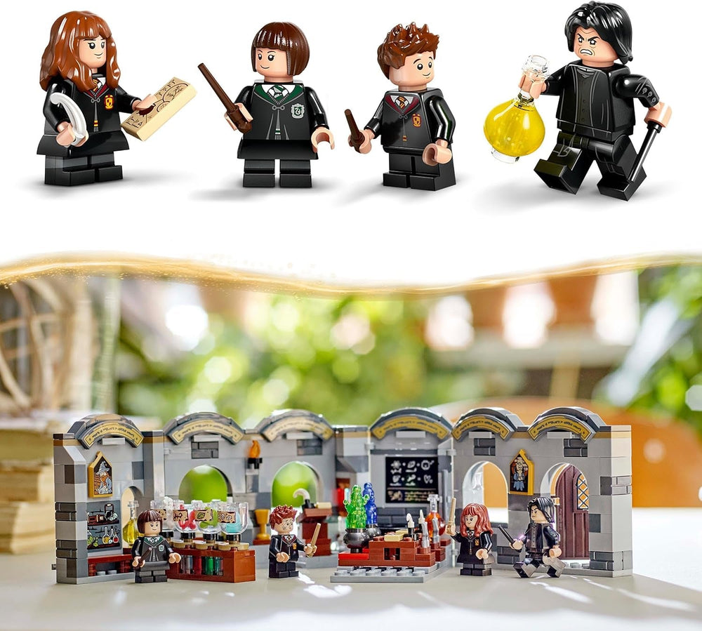 Castelul Hogwarts LEGO Harry Potter: Clasa de Poțiuni, Jucărie Fantasy, Clasă construibilă, Idee de cadou pentru băieți, fete și toți fanii, cu Hermione Granger și Severus Snape 76431 Seturi de constructie Besuche den LEGO-Store