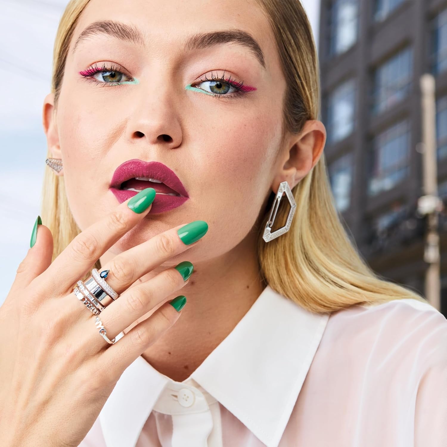 Maybelline New York Super Stay Ink Bonder 078 Porcelain - dlouhotrvající lak na nehty pro silné nehty a intenzivní barvu, 12,3 ml