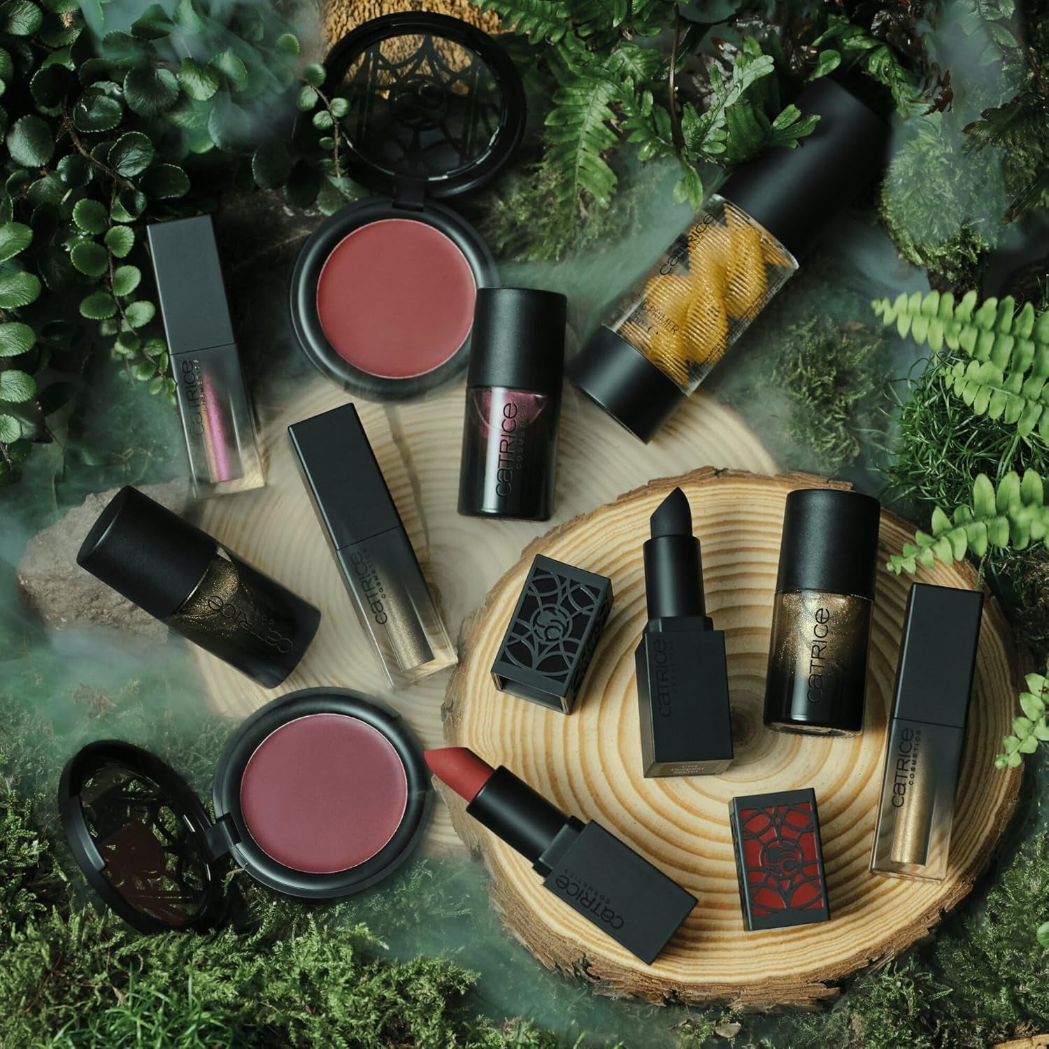 Lak na nehty Catrice MYSTIC FOREST, no. C01, zlatá, dlouhotrvající, vysoce pigmentovaná, zářící, veganská, bez mikroplastů, bez konzervantů, bez vůně, 2 balení (10 ml)