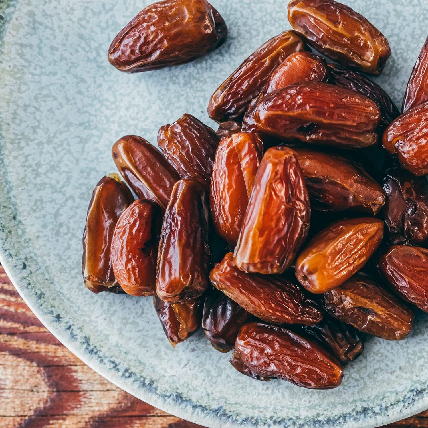 Seeberger Sladké datle s medem, s krémovou dužinou, 13 x 200 gramů Dehydrované produkty Naty Shop