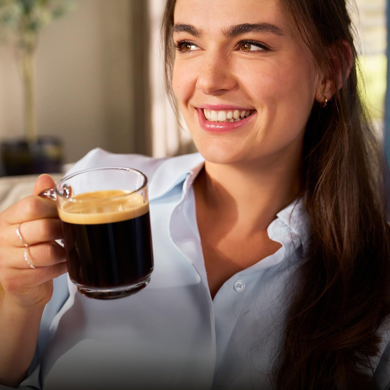 Espressor Philips seria 5400 – Bucurați-vă de 12 băuturi, LatteGo cu curățare rapidă, afișaj TFT intuitiv, setări personalizabile pentru cafea, design premium pentru bucătărie (EP5441/50)