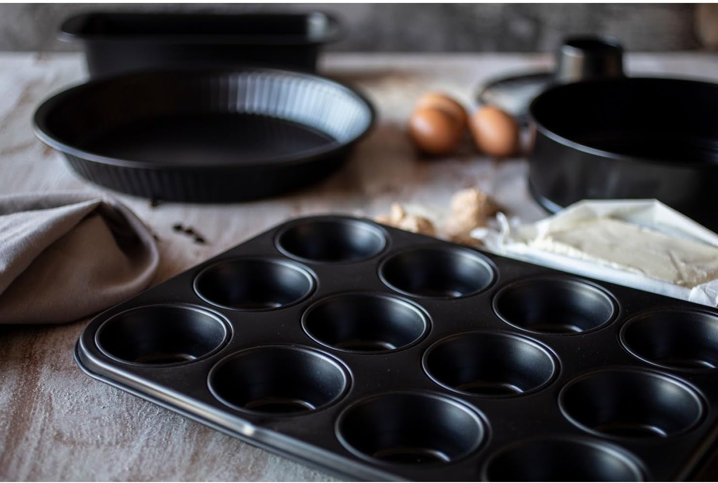 Barazzoni, plechy různých velikostí a barev Formy a plechy na pečení Naty Shop