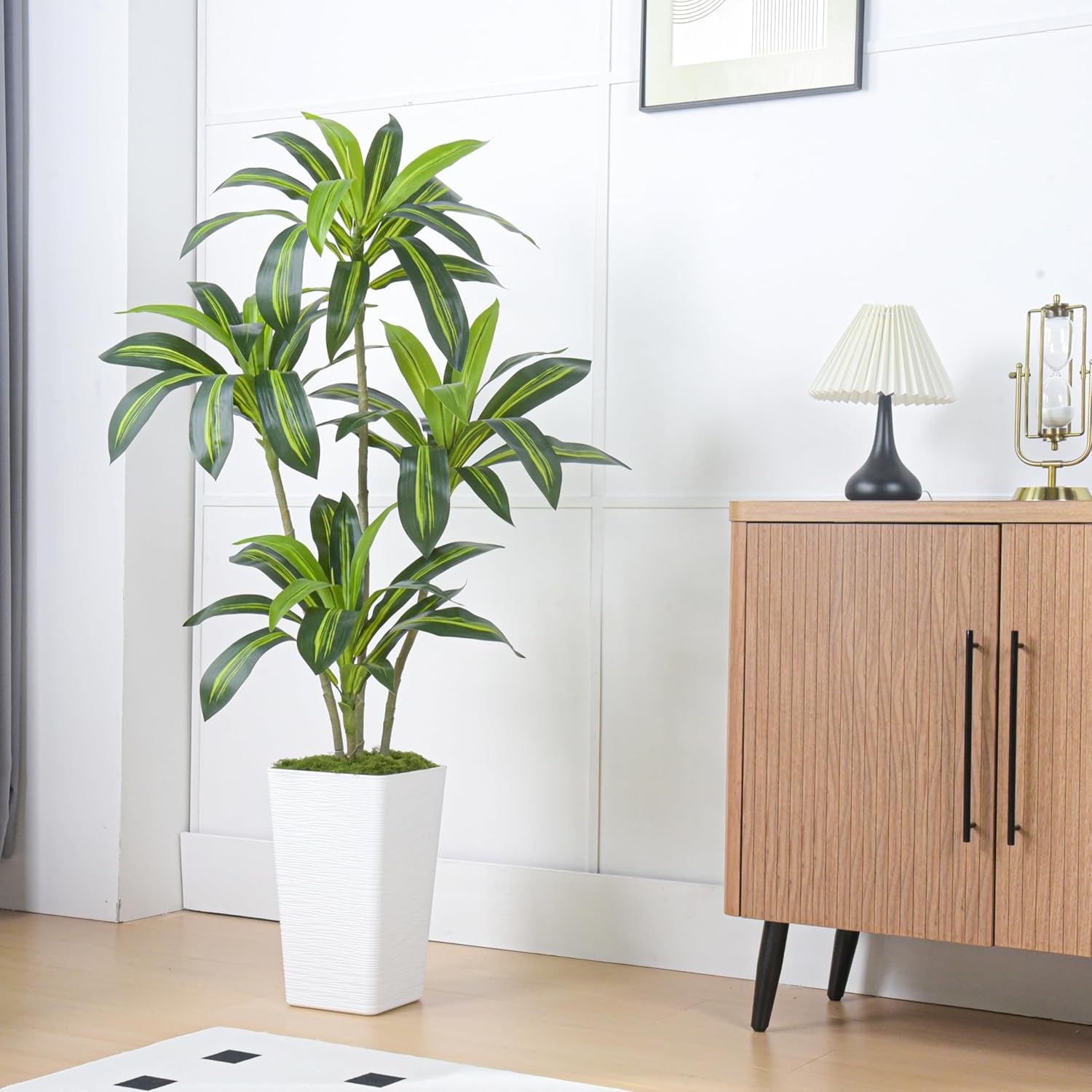 Künstliche Drachenbaum Pflanzen,Kunstpflanzen Groß Mit Weißes Hohes Pflanzgefäß,Kunstpflanzen Wie Echt Für Drinnen Und Draußen Haus Büro Moderne Deko,Artificial Plants Pflegeleicht (150Cm)