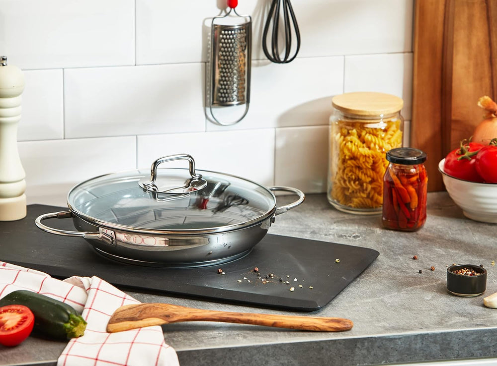 WMF Devil indukční pánev na guláš 26 cm se skleněnou poklicí, nerezová ocel potažená Cromarganem, keramický povrch, hrnce a pánve vhodné do trouby Naty Shop