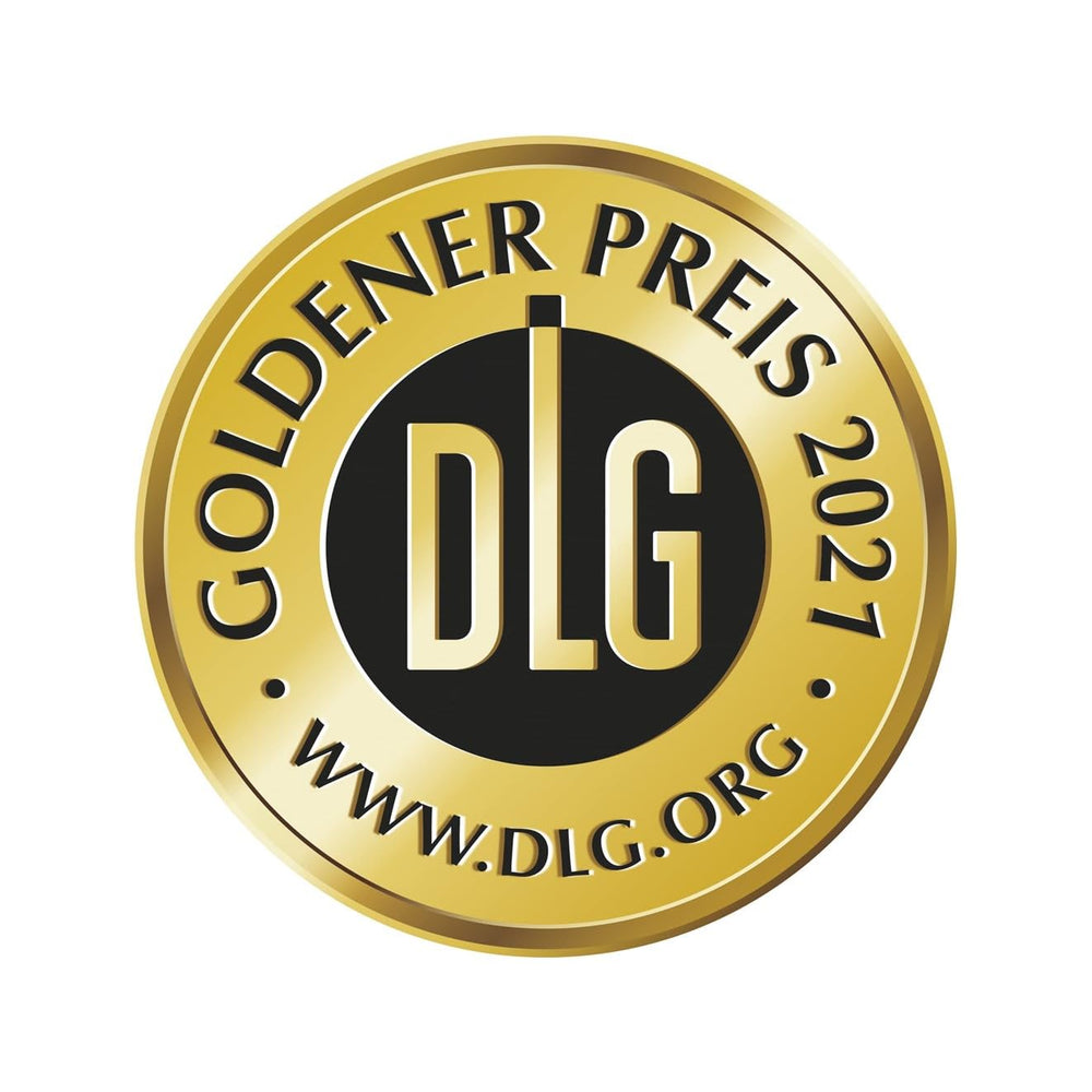 Čokoládové těsto s rumem a ovocem Reber, ovoce namočené v rumu na jemném marcipánu, polité jemnou hořkou čokoládou, 39g (1 ks)