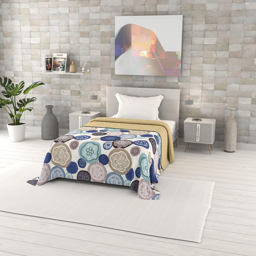 Cuvertură de vară imprimată Fantasy, umplutură din poliester, Petali, 260X270Cm Plapumi si pilote Naty Shop Murrine 170X270Cm