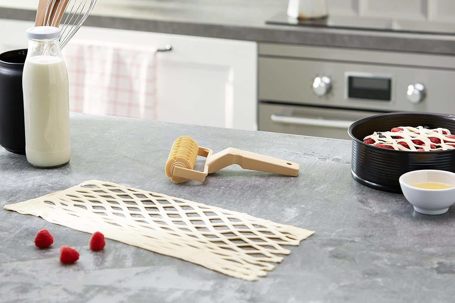 Silikomart | Tortendekoration z polykarbonátu, béžová barva, hmotnost 115 x 40 x 165 mm