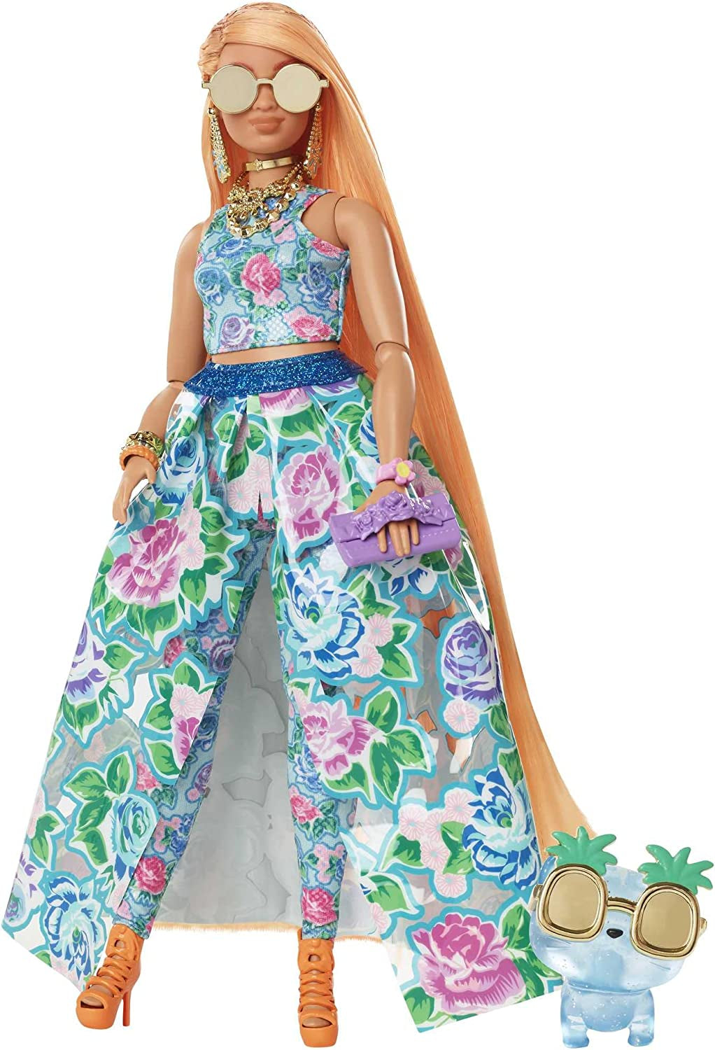 Barbie Extra Fancy, Curvy Păr lung blond cu căpșuni, costum din două piese, pisică albastră, geantă roz, ochelari de soare cu ananas, inclusiv păpușă, potrivit ca cadou, Hhn14 Papusi Naty Shop Titlu implicit
