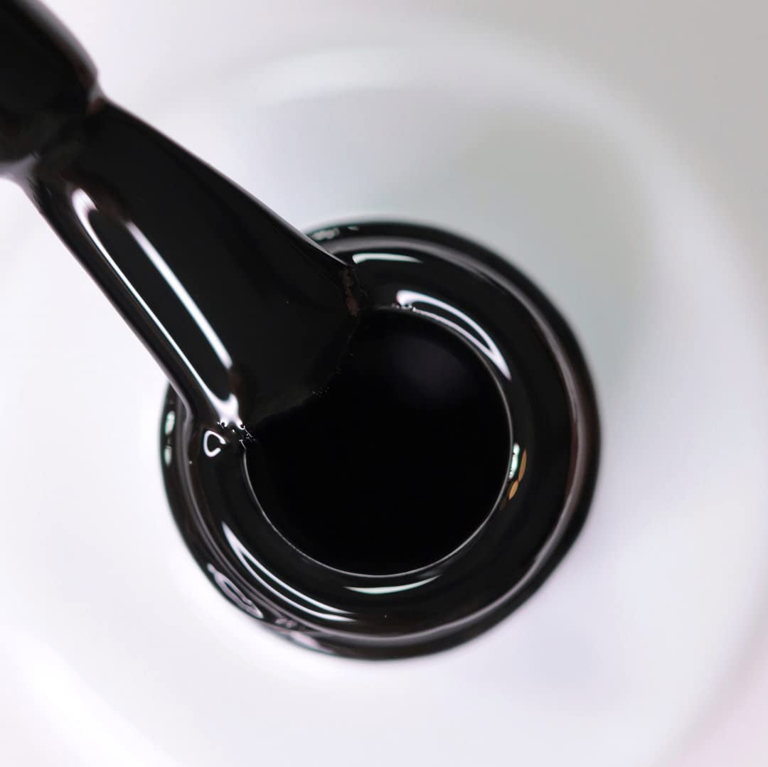 UV lak na nehty alessandro Striplac Midnight Black – Jemný a dlouhotrvající – Snadné odstranění díky odlupovací technologii – Veganský a bez krutosti – 8 ml