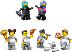 LEGO City garáž F1 se závodními auty Mercedes-Amg a Alpine - Závodní auto Formule 1 se 2 řidiči a 4 mechanickými minifigurkami - Dárek pro chlapce a dívky 7+ a fanoušky 60444 Stavebnice Besuche den LEGO-Store