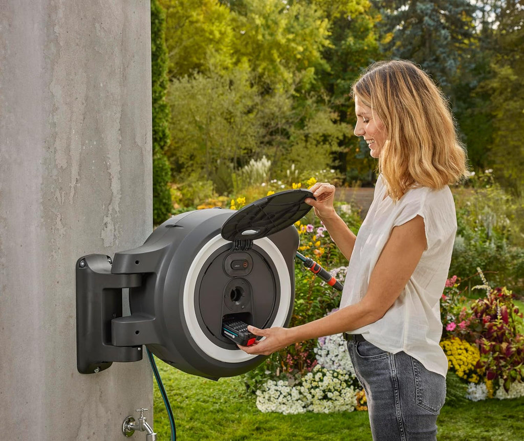 Cutie de furtun de perete fără fir Gardena PowerRoll XXL solo: Tambur automat pentru furtun cu furtun de grădină de 40 m, ghidaj pentru furtun și RollControl, alimentat cu baterii, rezistent la UV și îngheț (18647-55)