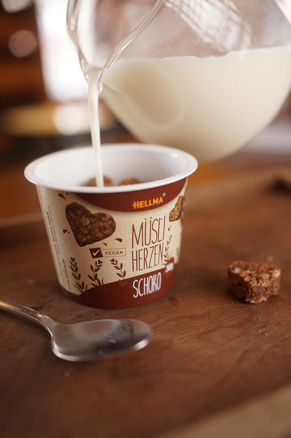 HELLMA Srdce s müsli a čokoládou - 18 porcí, každá 30 g - Ovesná kaše politá čokoládou ve tvaru srdce, kelímky s sebou