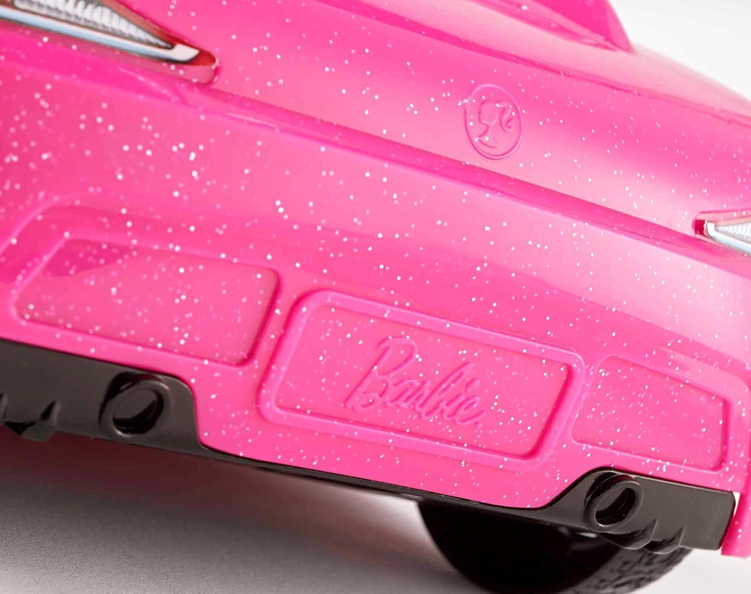 Barbie Puppe und Cabrio in rosa mit Glitzer, realistische Reifen Logo, Spielzeug ab 3 Jahren, DJR55
