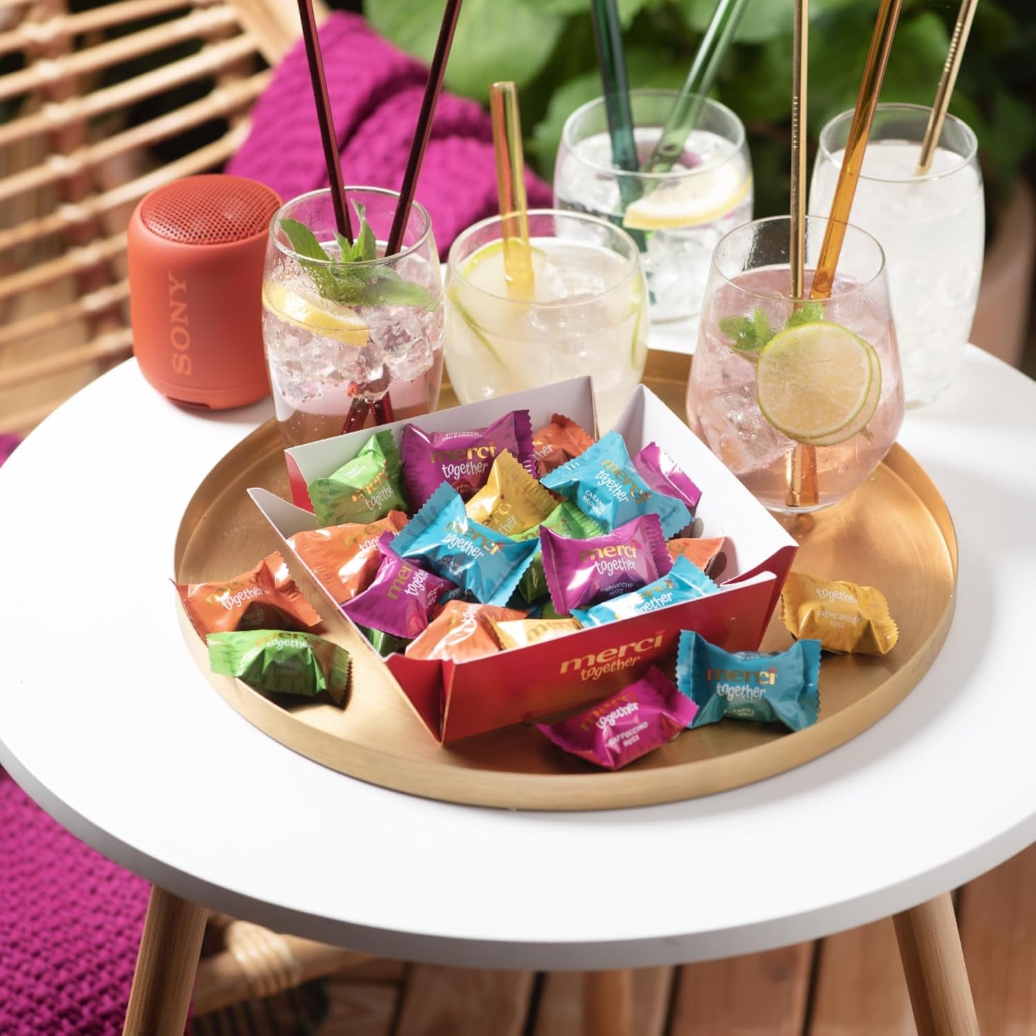 Merci Together - 1 x 175 g - Plněné čokolády v pěti variantách s jemnou mléčnou čokoládou - Čokoládové pralinky ke sdílení a darování