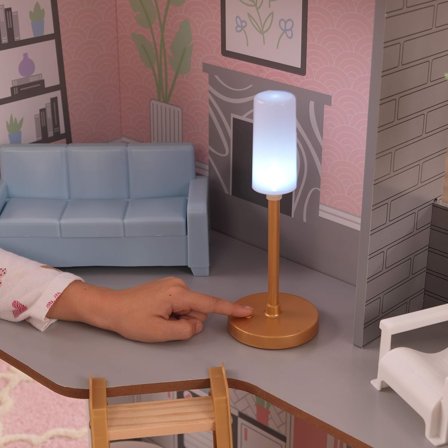 Casă de păpuși Kidkraft Alina din lemn cu mobilier și accesorii pentru păpuși înalte de 30 cm, set de joacă cu 3 etaje, cu câine și scări mobile, jucărie pentru copii de la 3 ani, 10229 Casute de papusi Naty Shop