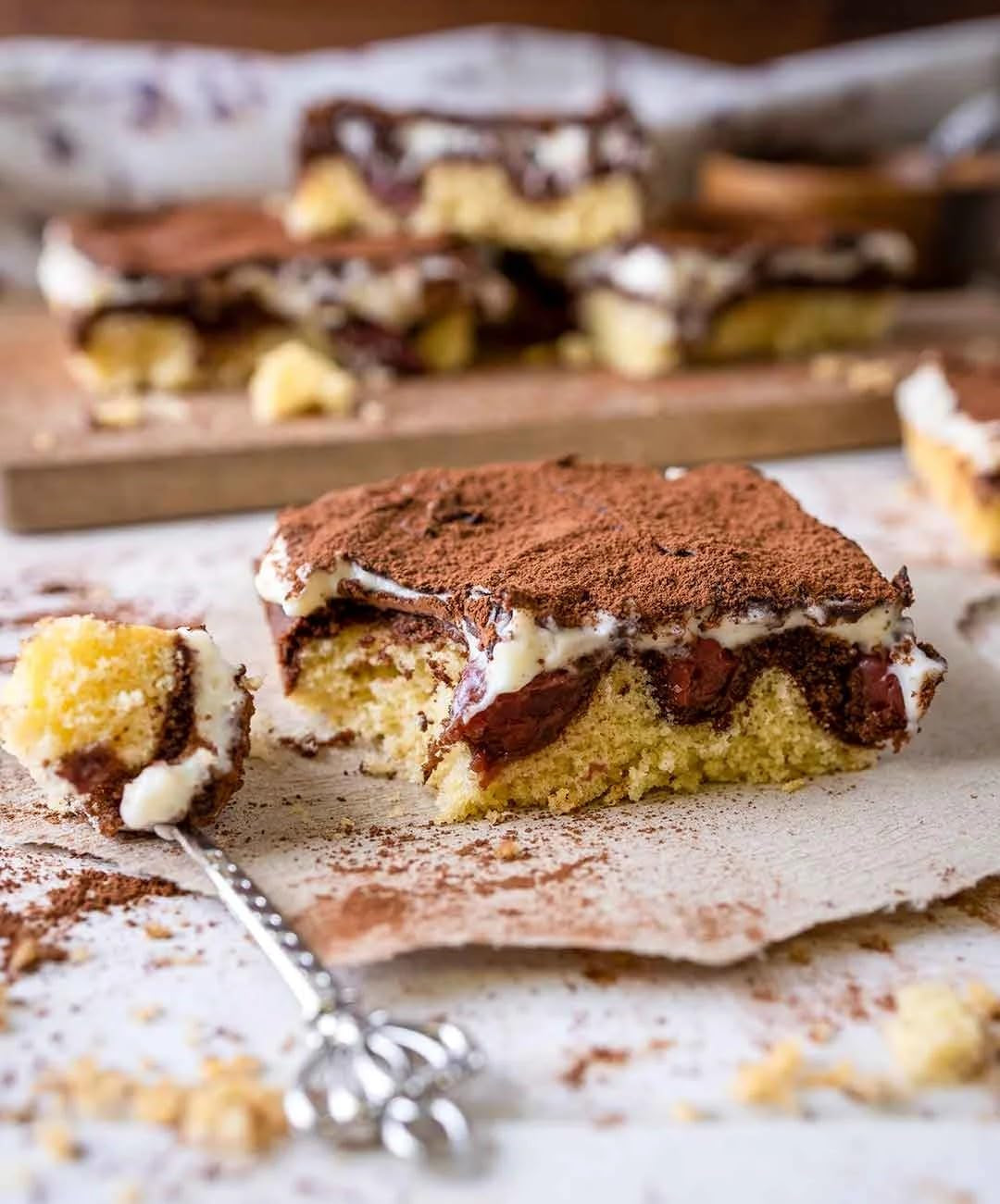 RUF Rührkuchen Backmischung, Nur Wasser & Öl Zugeben, Rezeptur Für Blechkuchen, Kastenkuchen, Muffins, Gugelhupf Und Tortenböden, 1X1000G Směs na pečení a vaření Naty Shop