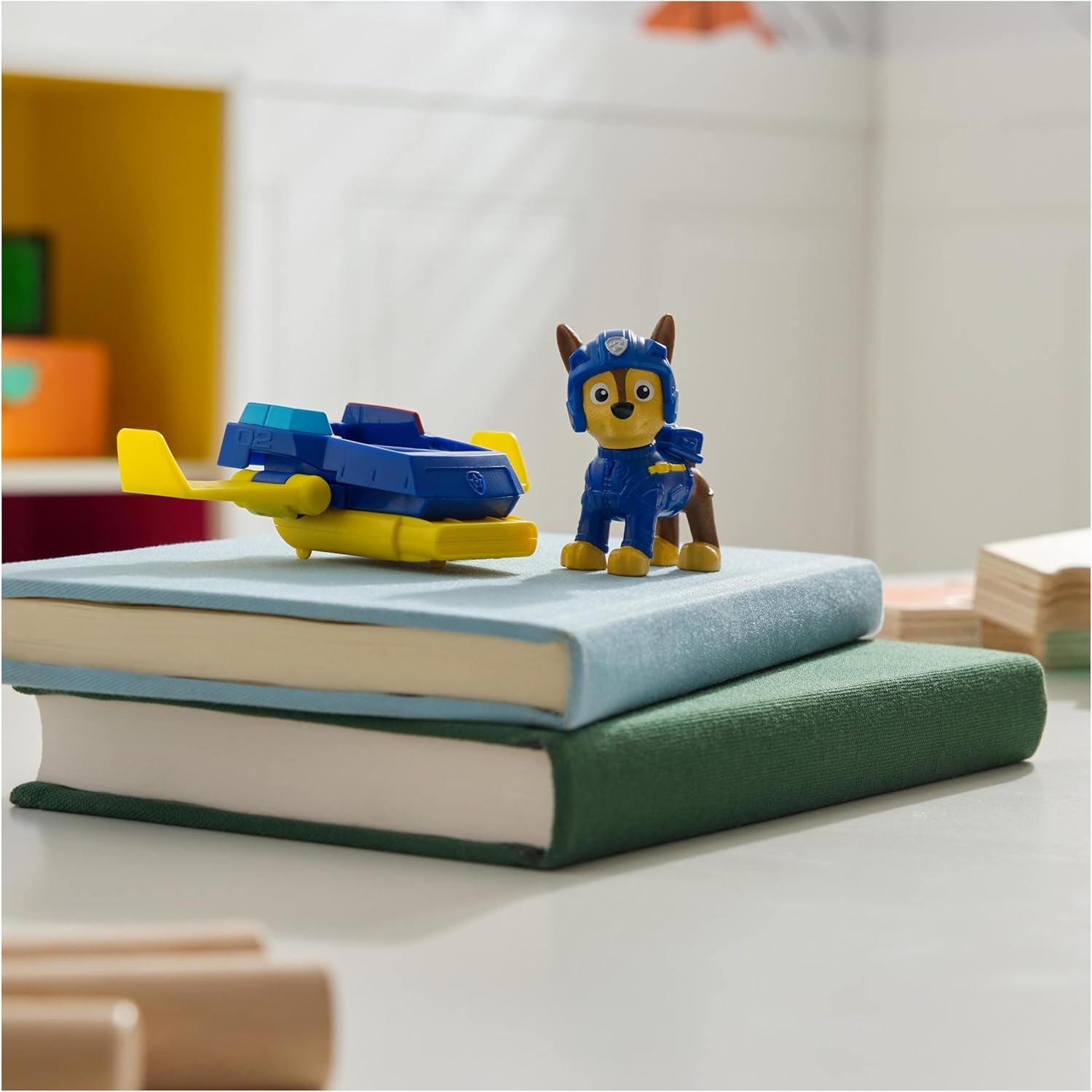 PAW PATROL, Chase Action Pup, figurină de joacă cu mini avion de salvare cu aripi pliabile, jucărie pentru copii începând cu vârsta de 3 ani Action figures Naty Shop