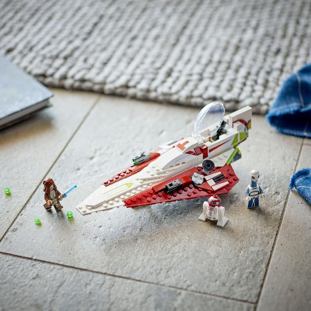LEGO Star Wars Jedi Starfighter Obi-Wan Kenobi, Sestavitelná hračka s Taun We, Figurka droida a světelný meč, Sada Útok klonů 75333 Stavebnice Besuche den LEGO-Store