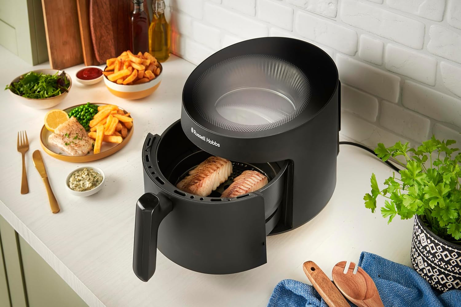 Russell Hobbs Airfryer, 5 litrů, 10 programů, okénko Naty Shop Appliances