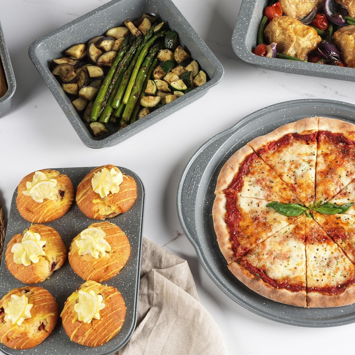 Salter, pekáče, různé tvary a velikosti, šedé formy a pekáče Naty Shop