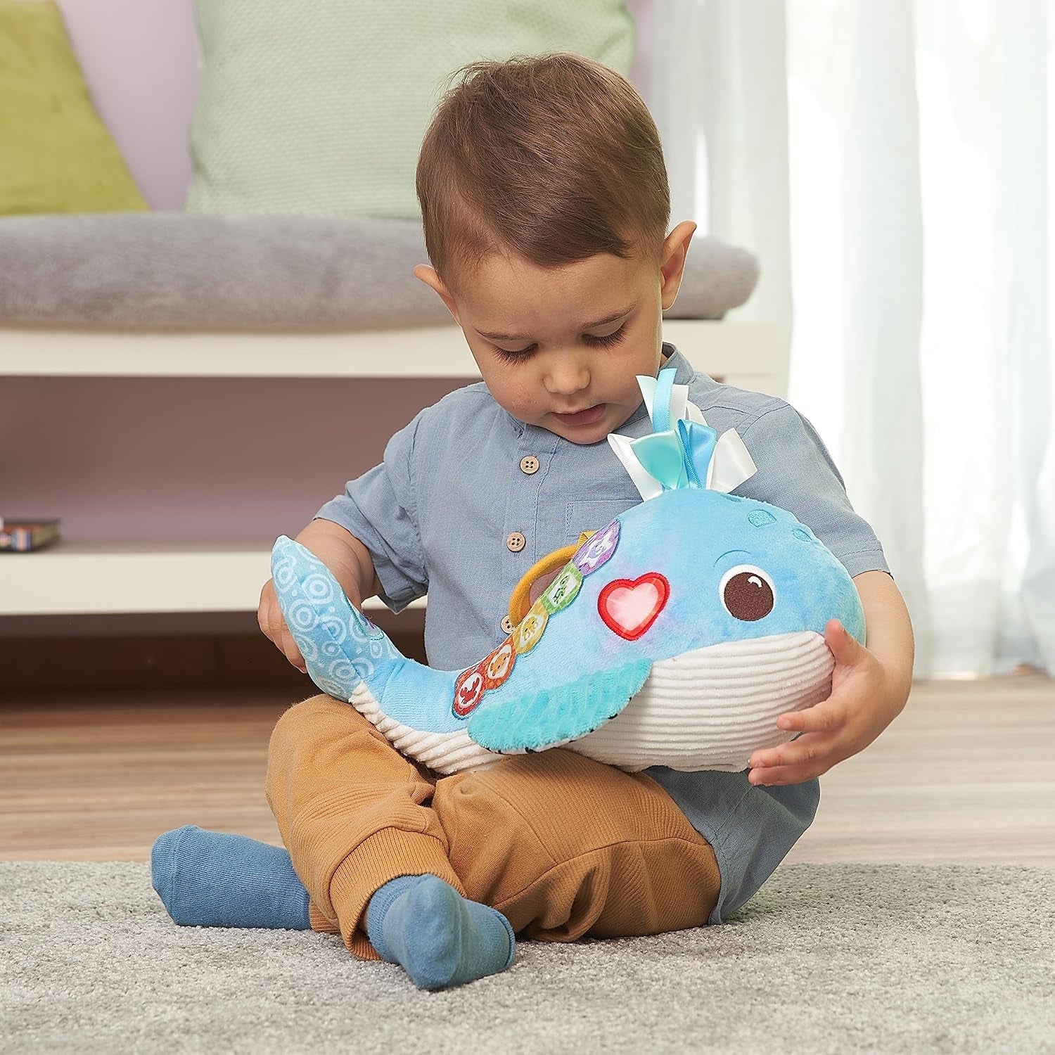 VTech Baby music plush whale - Jucărie interactivă de pluș pentru a descoperi și stimula simțul tactil - Cu cântece, fraze și melodii - Pentru copii cu vârsta cuprinsă între 3-36 luni Jucarii Bebe Naty Shop