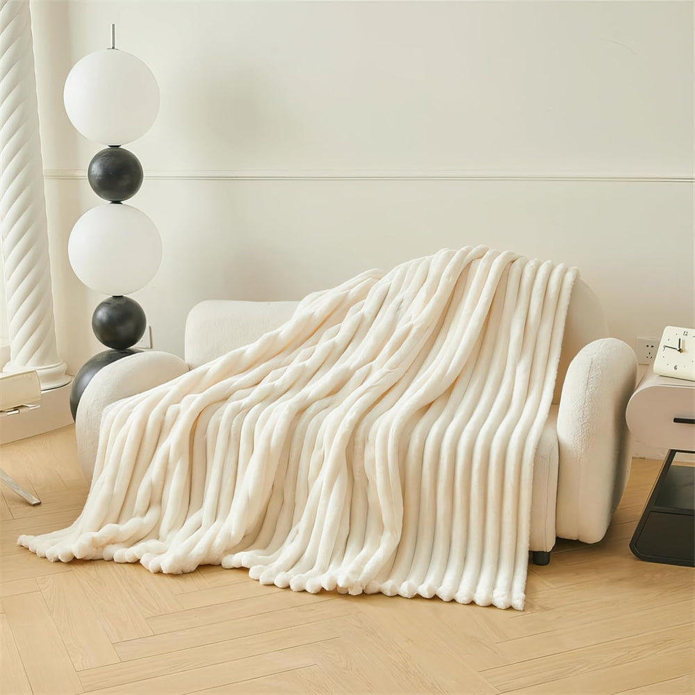 Pohodlná přikrývka 200X230 Cm - Hřejivá a nadýchaná přikrývka na postel a pohovku Přikrývka pro maminku, ženu a přítelkyni (béžová, 200X230Cm) Postele a přikrývky KEAYOO