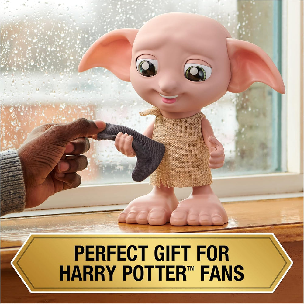 Spin Master 6067280 Wizarding World Harry Potter, Păpușă Magică Interactivă Dobby Elf cu Șosetă, Peste 30 de Sunete și Fraze, 21,6 cm, Jucărie pentru Copii, Negru