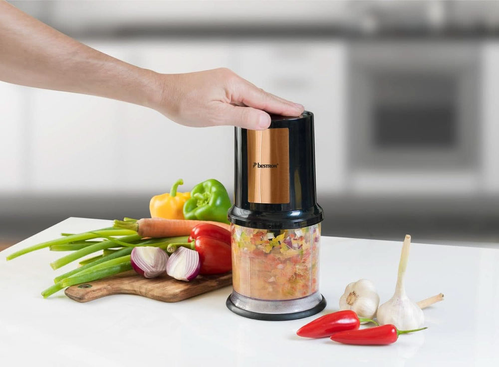Bestron Elektrischer Multi-Zerkleinerer, Universalzerkleinerer Mit Zwei Schneidemessern & 500 ml Kapazität, Große Pulstaste, 400 Watt, Barva: Kupfer Kitchen Naty Shop