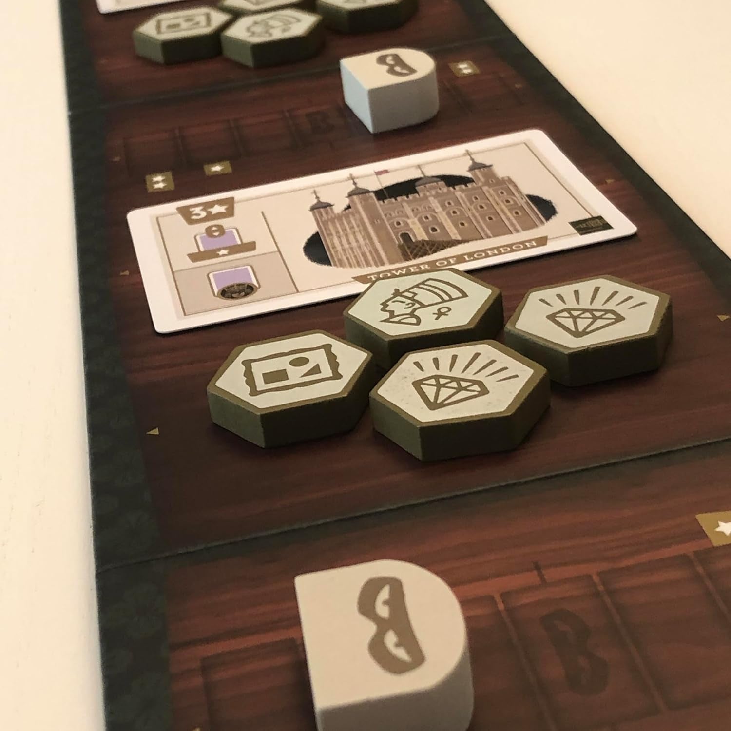 Feuerland Spiele Caper Europe Games, 216 mm x 216 mm x 70 mm, neutrální/klasický (černá, bílá, šedá)