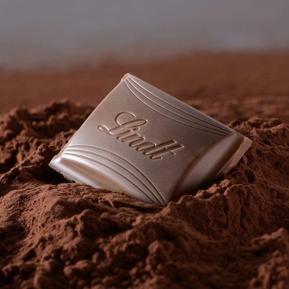 Lindt HELLO Jahodový čokoládový tvarohový koláč | Tyčinka 100g | Mléčná čokoláda s náplní z jahodového tvarohu | Čokoládová tyčinka | Čokoládový dárek (balení 5 ks)