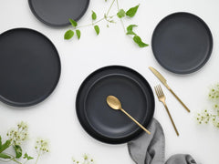 Creatable, 22979, Serie Uno BLACK, 12-teiliges Geschirrset, Teller Set Aus Steinzeug, Spülmaschinen- Und Mikrowellengeeignet, Made in Portugal Sady nádobí Naty Shop