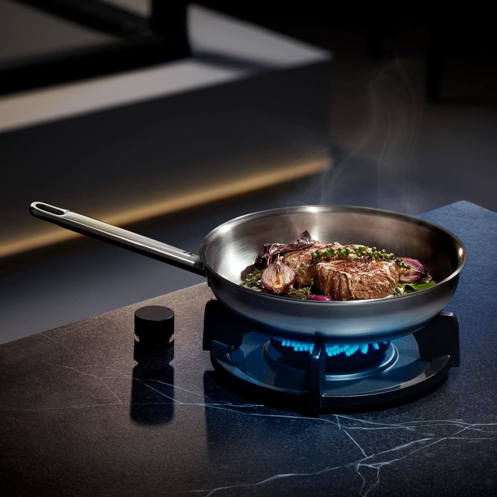 WMF Profi nerezová pánev 24 cm indukce, nerezová pánev Cromargan Hrnce a pánve Naty Shop