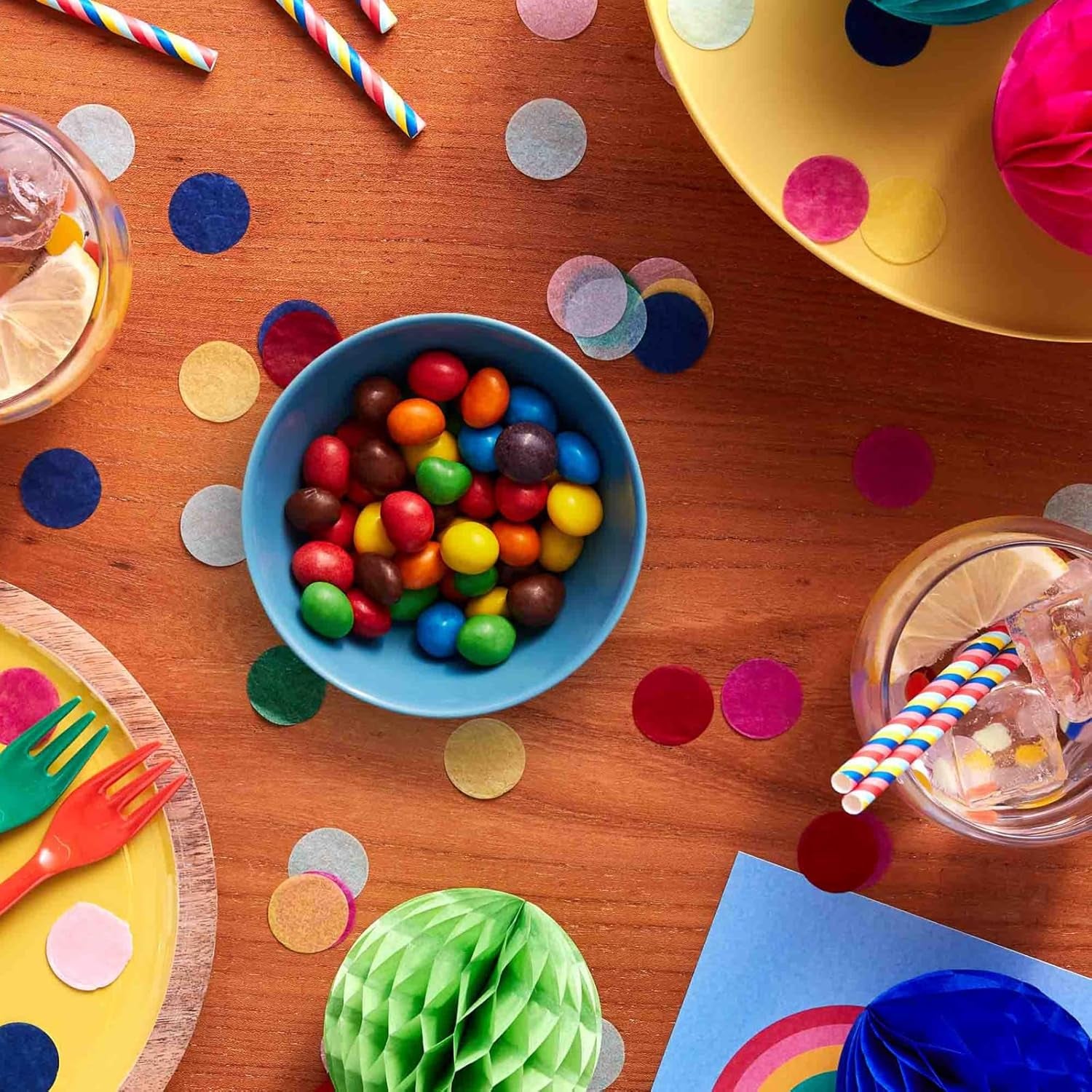 M&M's Arašídové čokoládové hromadné balení 24 x 45 g Čokoláda Čokoláda s arašídovou příchutí Čokoláda (1080 g) Ideální jako pamlsek na téma fotbal