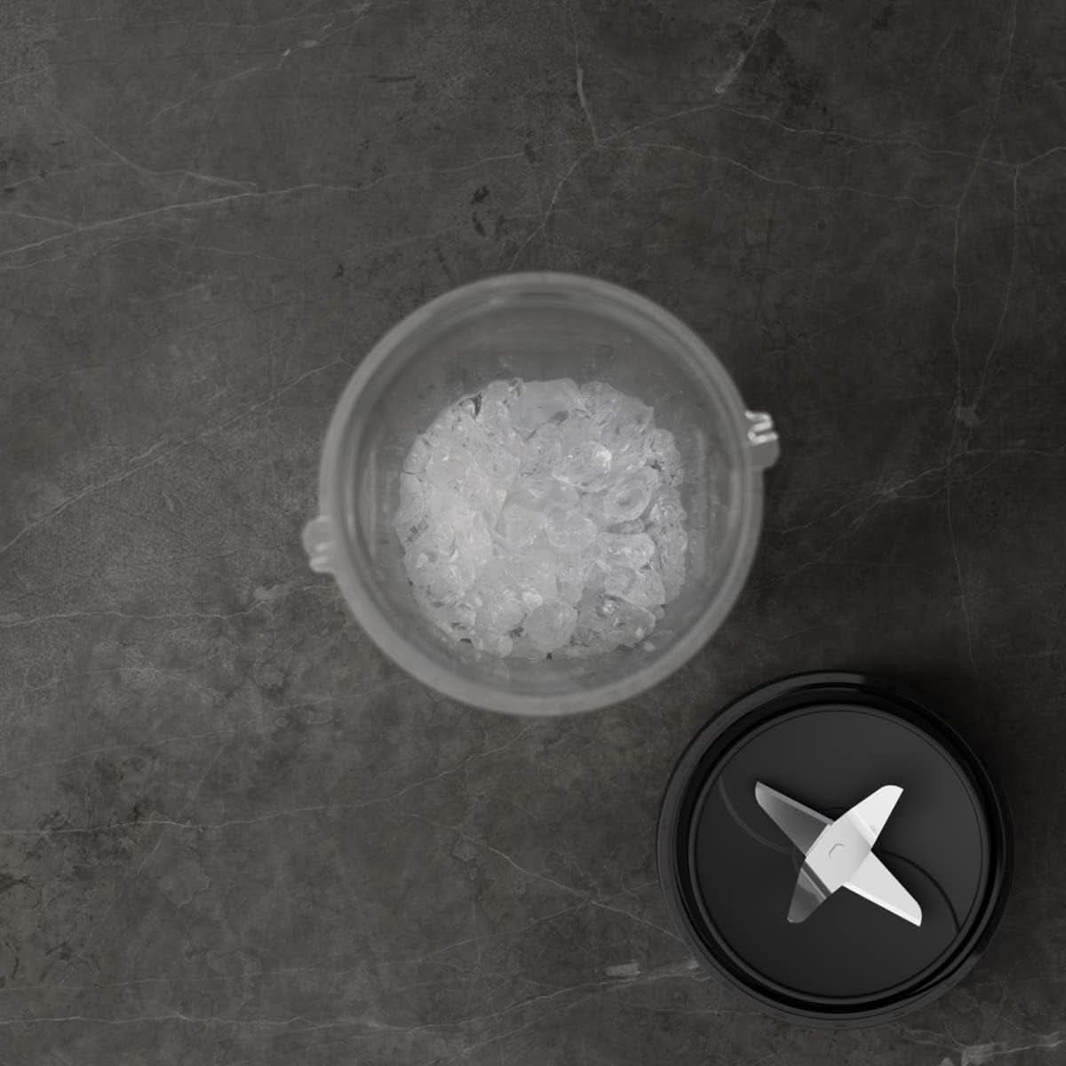 AEG SB3-1-2S Stand Blender, 300 W, 2 niveluri de viteză, cupă portabilă Mama si Copilul Naty Shop