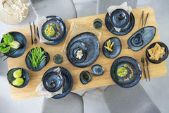 SÄNGER | Set de veselă Tokyo cu 12 piese, set de veselă din gresie pentru 4 persoane, inclusiv farfurii de cină, farfurii de desert și boluri, albastru închis cu accente negre | COLECȚIA PREMIUM