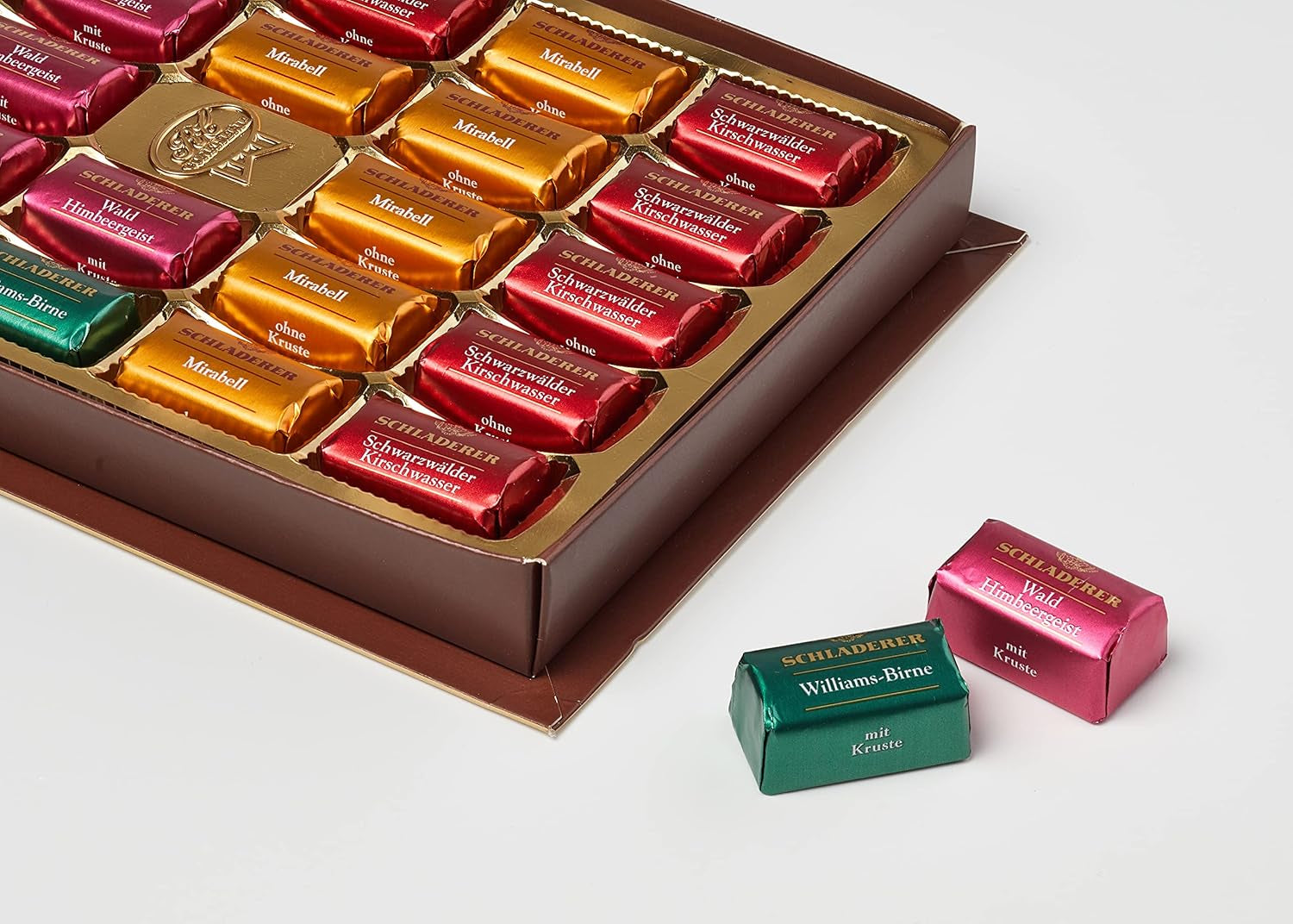 Pralinky RCP Schladerer, jemný sortiment, mléčná a hořká čokoláda, s cukrovou krustou i bez, tekutá náplň, obsahuje alkohol, skvělý dárek, 255g