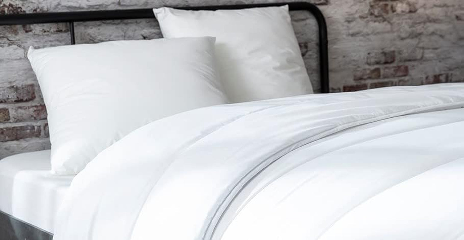 Cuvertură 140 X 200 Cm + 1 pernă 60 X 60 Cm Plapumi si pilote Naty Shop