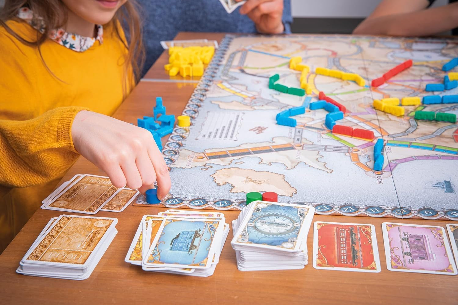 Asmodee, Ticket to Ride: Europe, Days of Wonder, Základní hra, Rodinná hra, Stolní hra, 2–5 hráčů, Věk 8+, 30–60 minut, Němčina