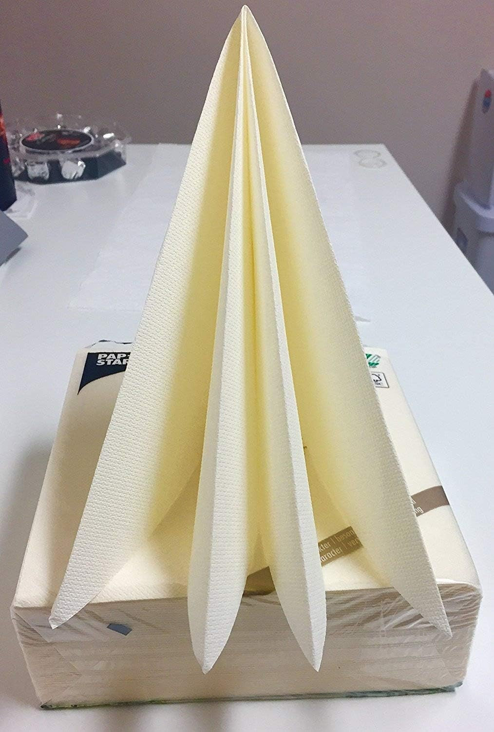 Șervețele Papstar, șervețele de țesut Champagne Royal Collection 1/4-fold, dimensiune 40 X 40 Cm, 1 X 50-pack, șampanie / crem