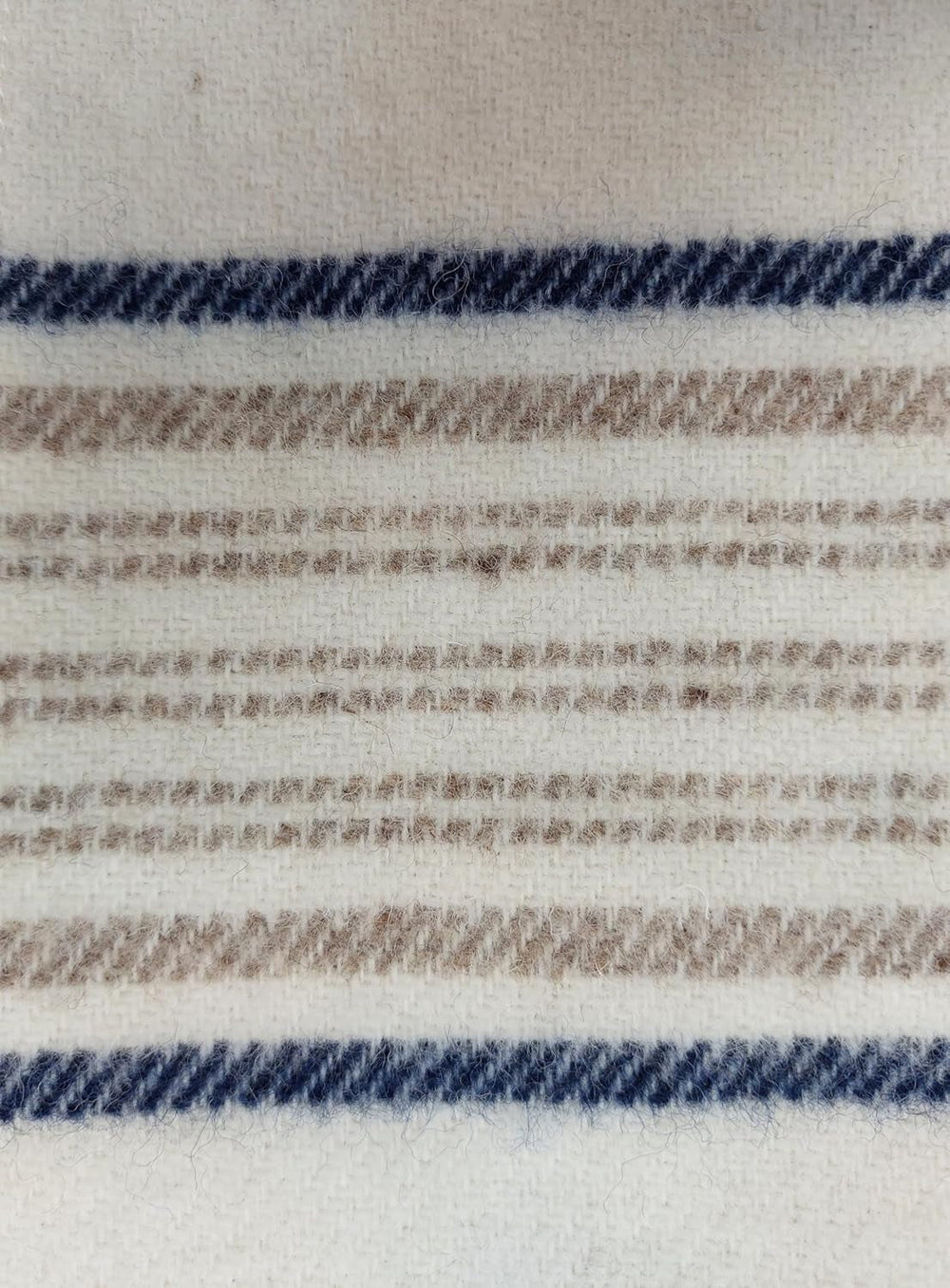 Toison D'Or Angle, 220 X 240 cm, bílá/modrá/lem Přikrývky a přikrývky Naty Shop