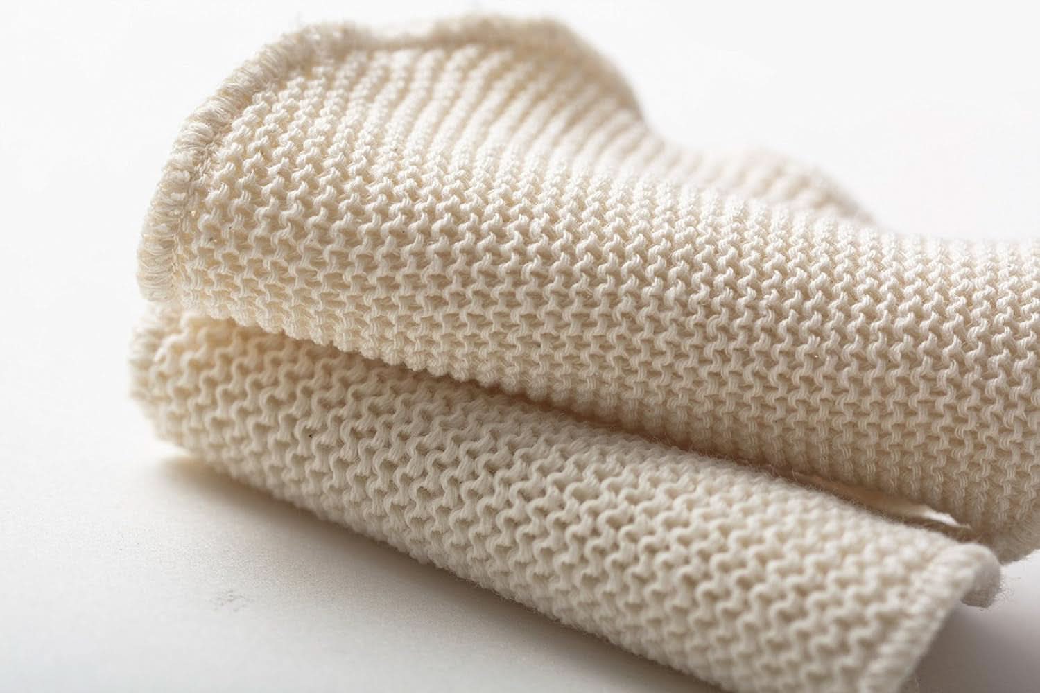 ELANEE Vložky pro kojení z hedvábné vlny (2 vrstvy) - Vložky pro kojení, které lze prát v ruce - Jemné pro velmi používané bradavky Příslušenství Potraviny a kojení Bebe Naty Shop