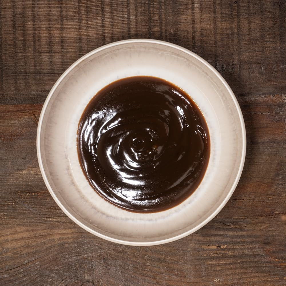 LOGONA Natural Cosmetics Plant Hair Colour Cream 240 Nougat Brown, Colorant natural pentru păr castaniu cu henna, cremă colorantă pentru tonuri de maro, colorare pentru păr închis la culoare, 150ml Vopsea pentru par Naty Shop