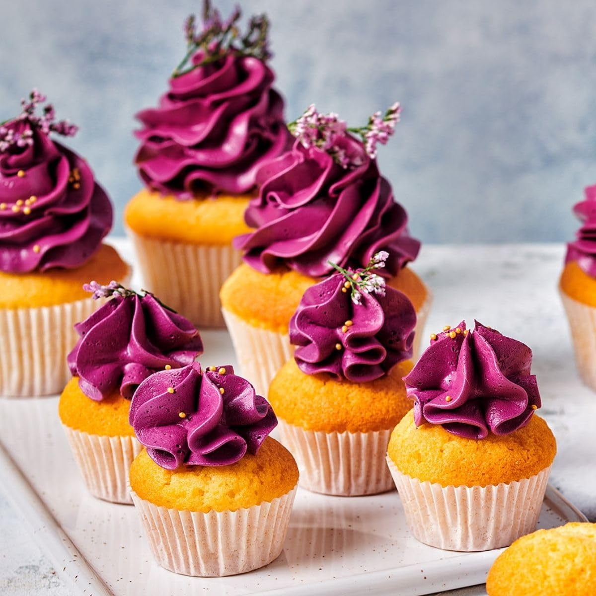 Funcakes Mix Für Buttercreme: Einfach Zu Berübenen, Cremig, Perfekt Zum Dekorieren, Abdecken Und Füllen Von Kuchen, Belag Auf Cupcakes, Halal., 1 kg Směs na pečení a vaření Naty Shop