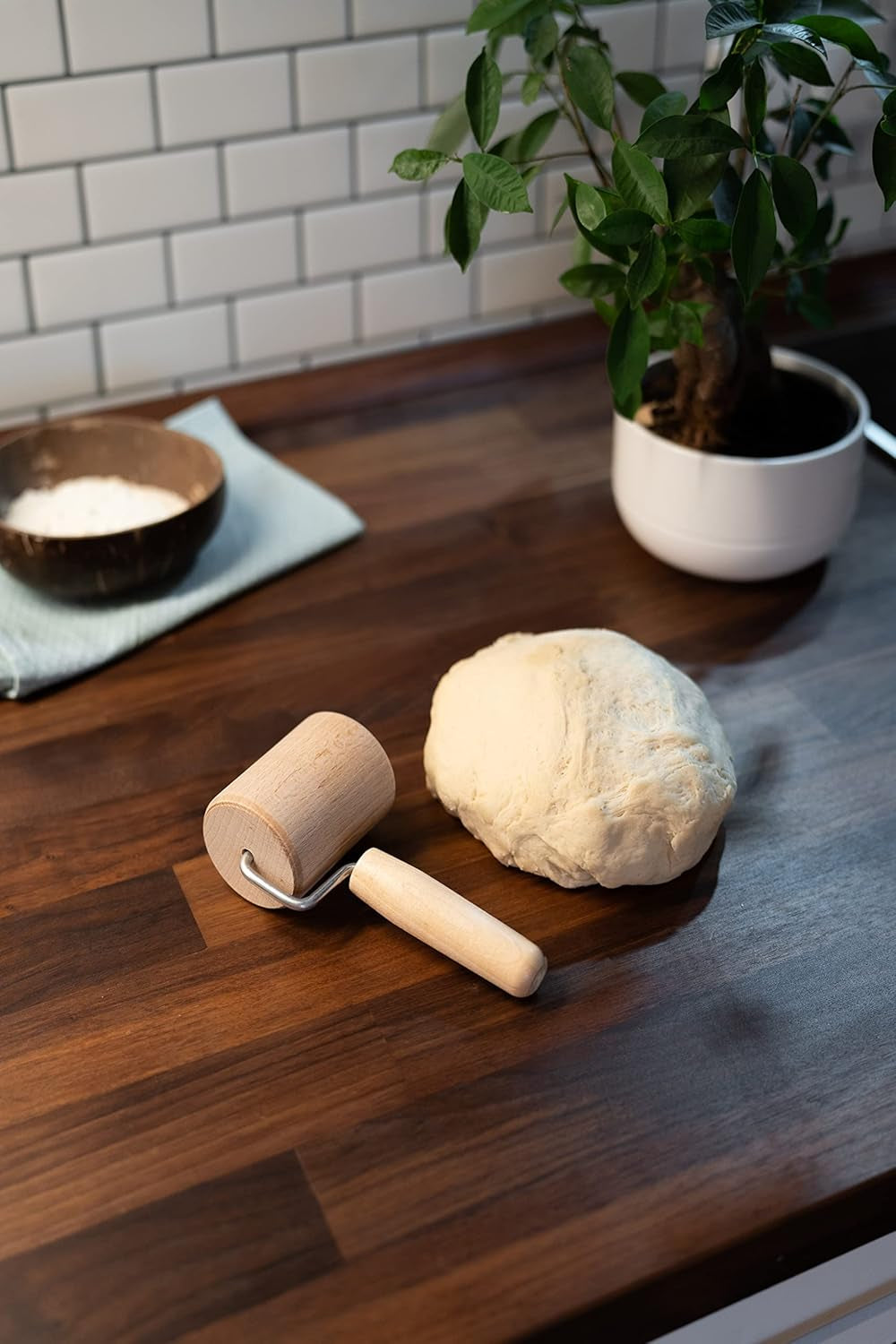 Chinchilla® Backblechroller/Teigroller zylindrisch aus Buchenholz | Der stabilní Helper für die Küche | Vyrobeno v Německu | Nachhaltige Qualität aus Deutschland | 18 x 5 cm
