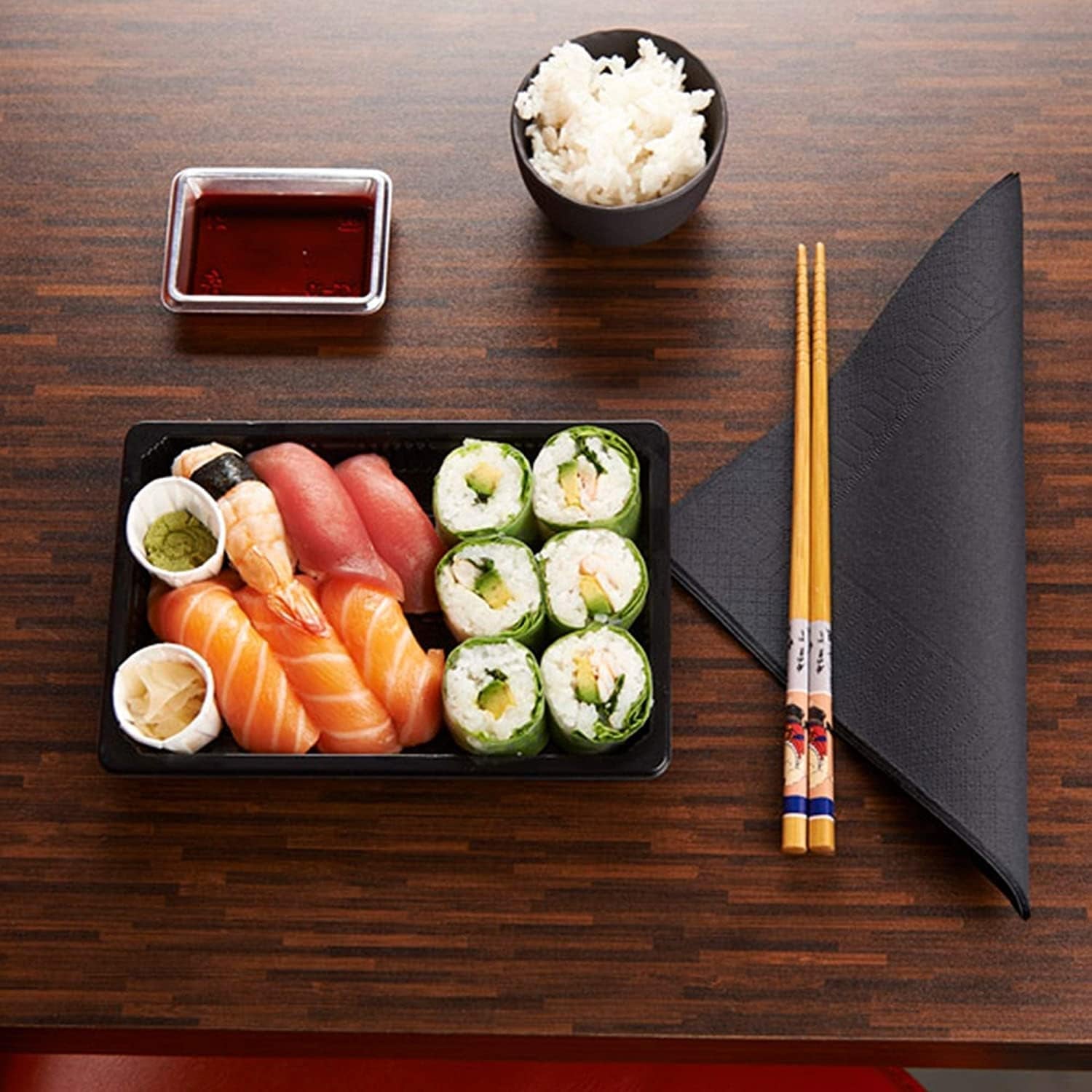 - Șervețele din fibră de mătase - Negru - Șervețele din hârtie certificate Fsc® - Reciclabile și biodegradabile - Dimensiune 40 X 40 Cm - 3 straturi - 40 șervețele