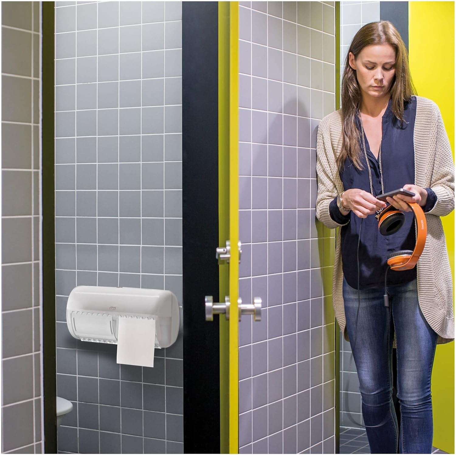 Hârtie igienică Tork Small Roll White T4, Advanced, 2 straturi, 48 × 200 foi, 472161