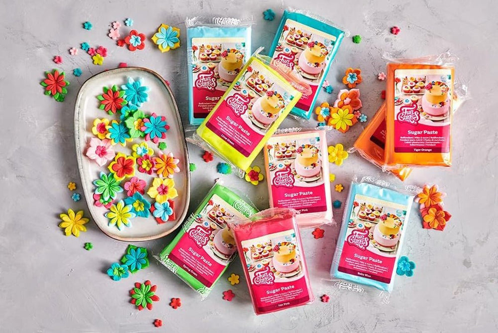 FunCakes Tiger Orange Fondant laminat: ușor de utilizat, neted, flexibil, moale și pliabil, perfect pentru decorarea prăjiturilor, halal, kosher și fără gluten, 250 g Pasta de zahar Naty Shop